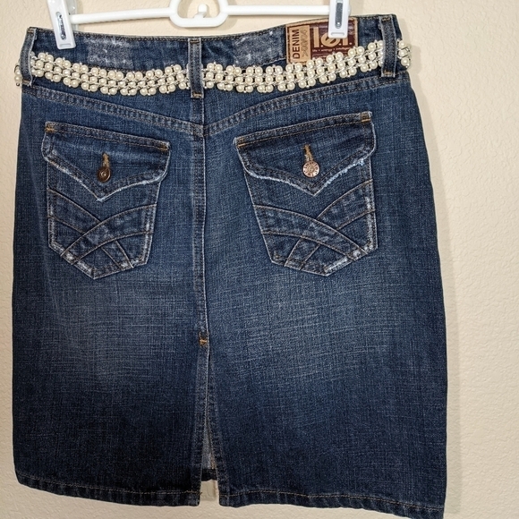 Denim Mini Skirt with Pearl Bead and Silver Belt - Picture 5 of 7